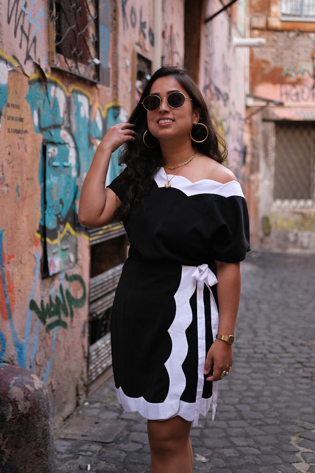 THE RUBINA black cord set