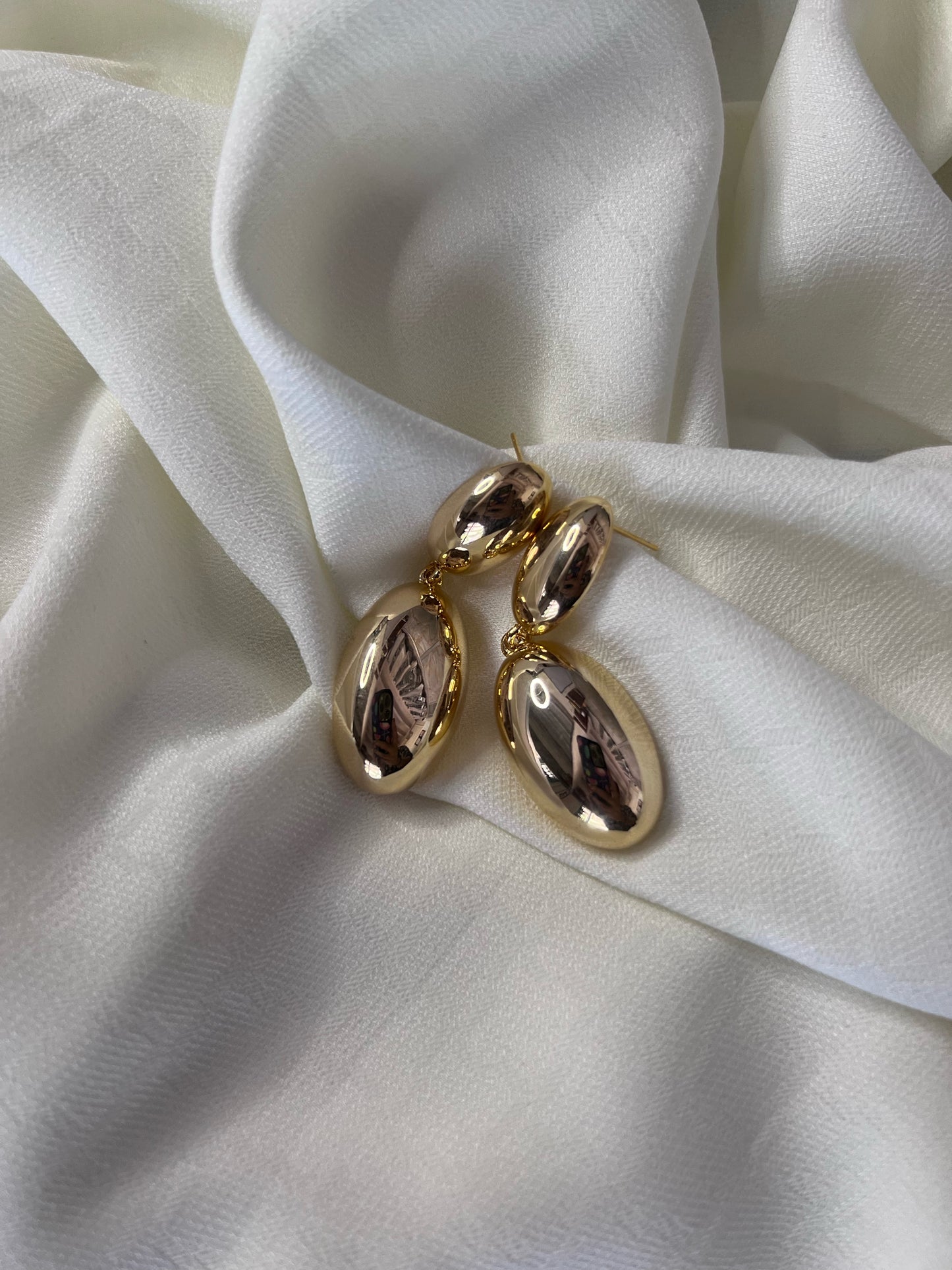 Pebble earrings