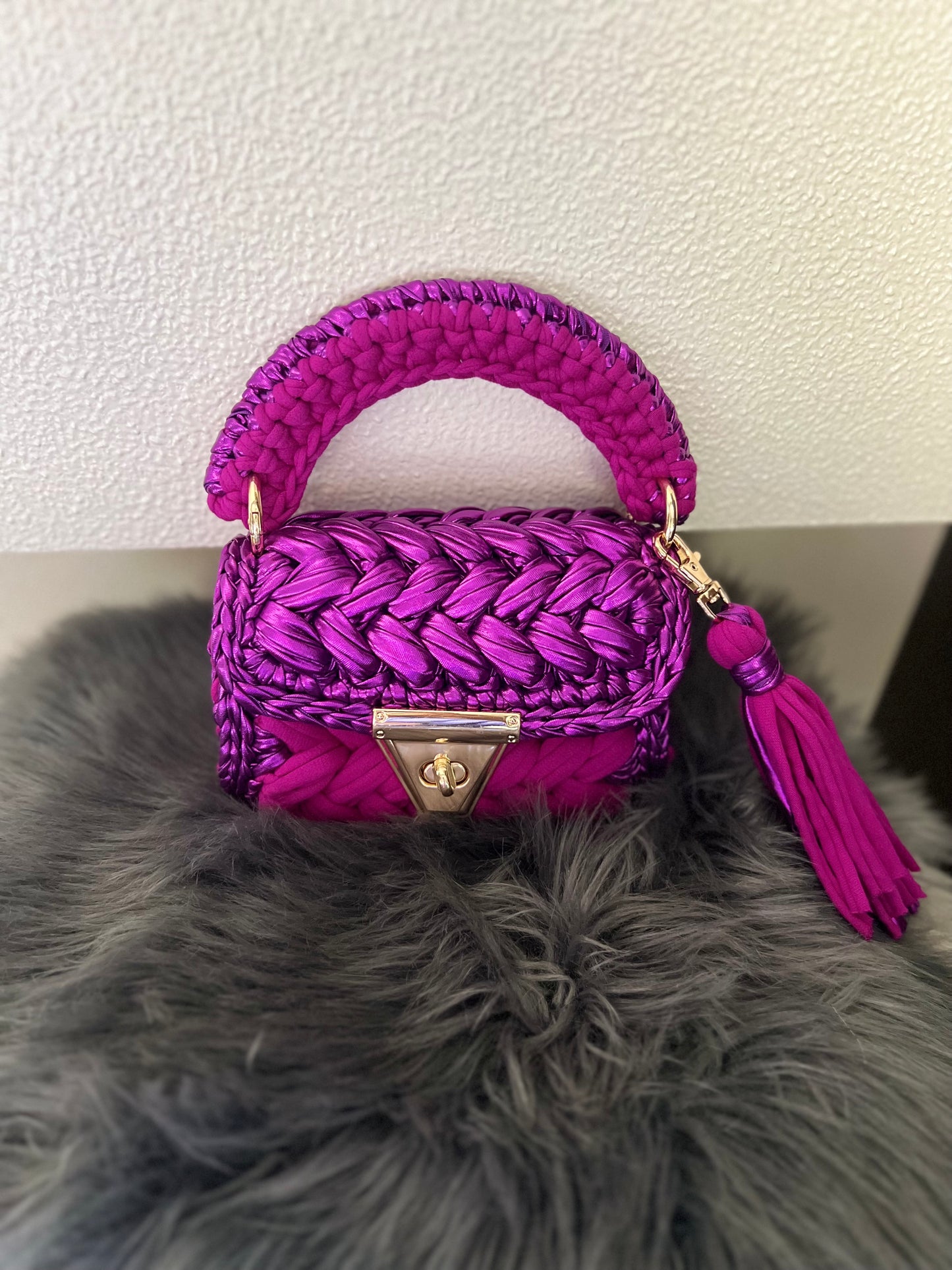 Half n half magenta metallic beauty