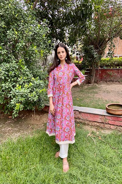 Pink Kalidaar Kurta Set