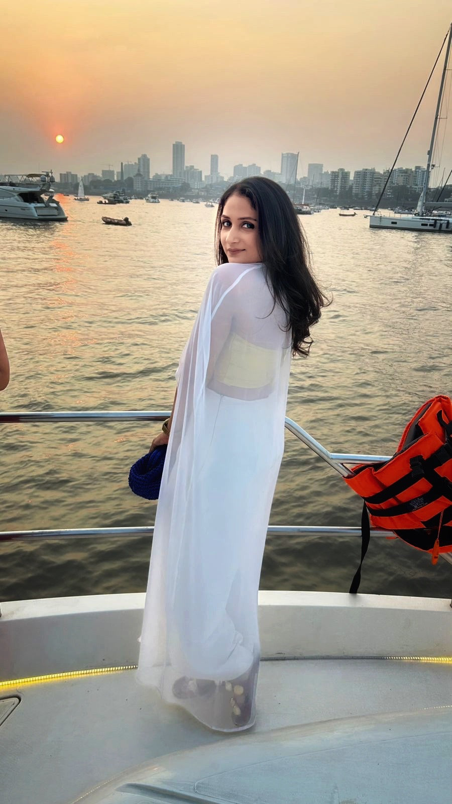 The khaleesi gold white cord set