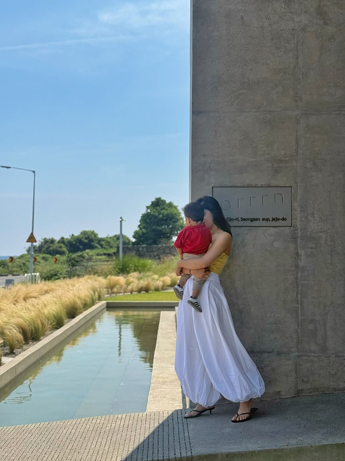The white hot air Baloon pants