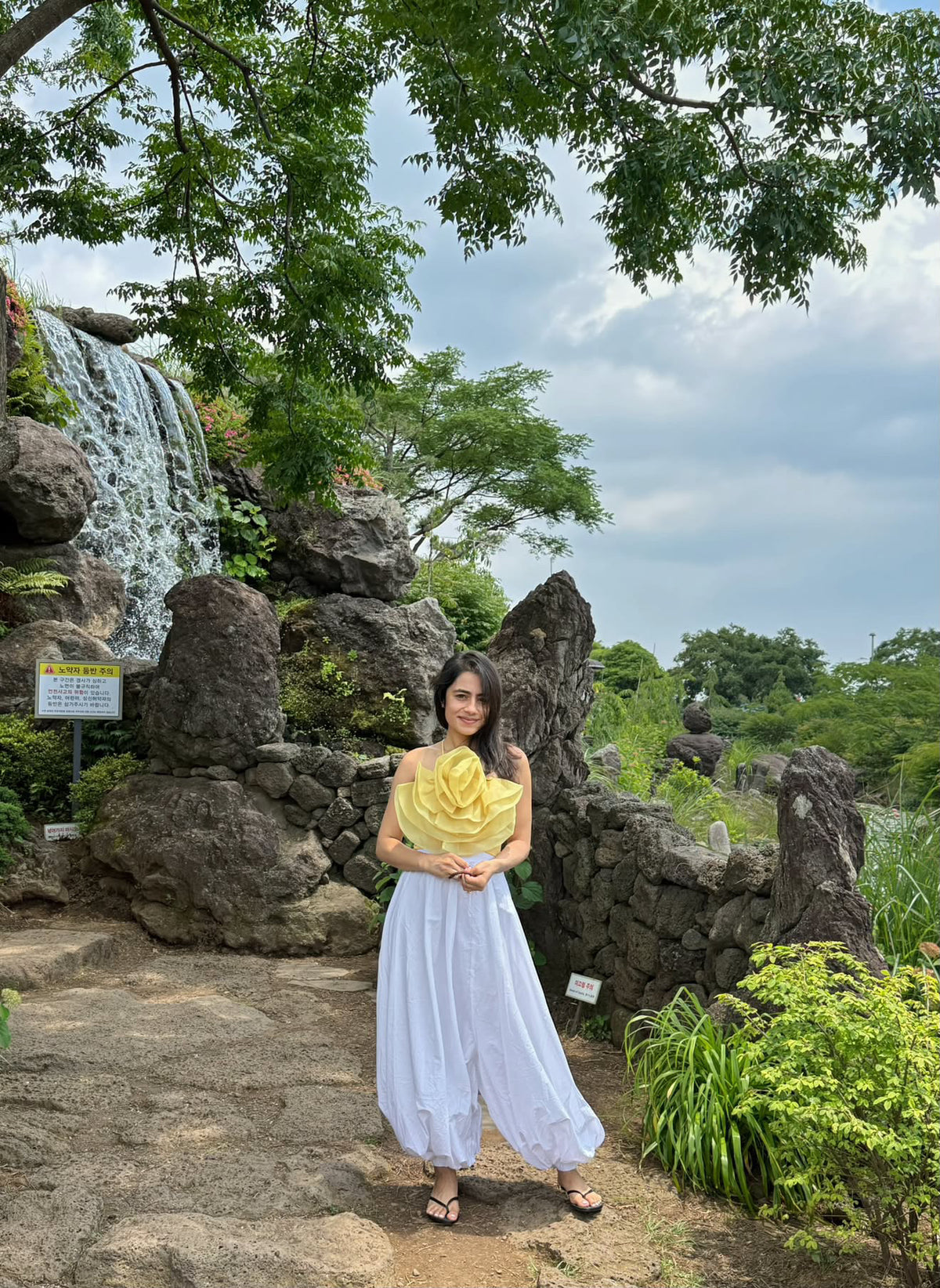 The white hot air Baloon pants