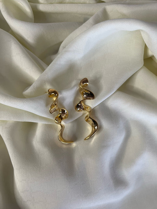 Swirly gold Earings